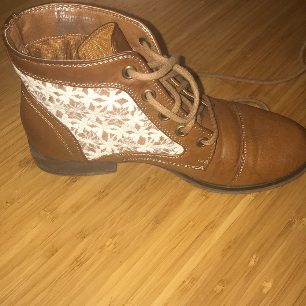 Booties - Picture 4 of 5